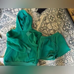 Women’s Green Hoodie and Shorts Set Small